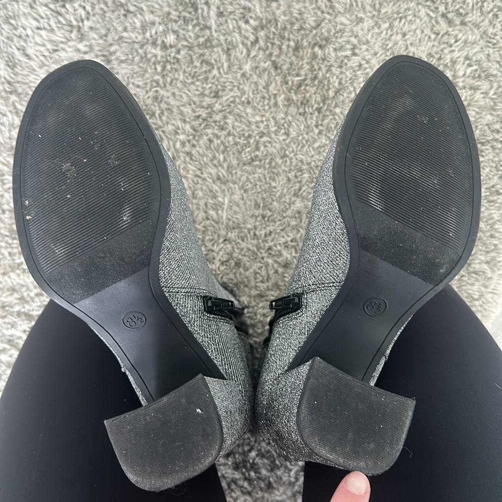 Silver sparkly boots - Picture 3 of 6